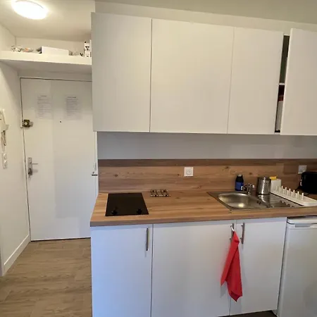 F2 Free Parking 7min To Airport * 카르농 플라주