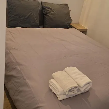F2 Free Parking 7min To Airport * 카르농 플라주