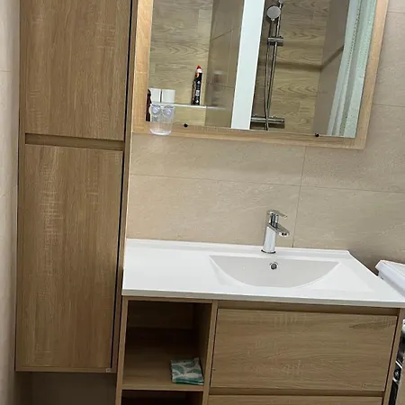Apartment F2 Free Parking 7min To Airport
